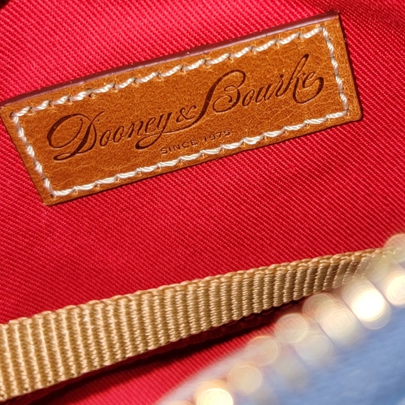 Dooney & Bourke Bagette - Picture 5 of 14